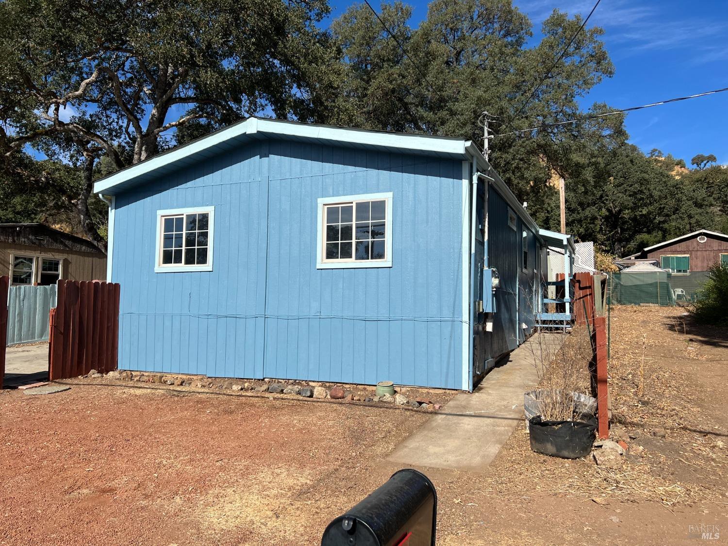 12698 E Highway 20 Clearlake Oaks CA 95423