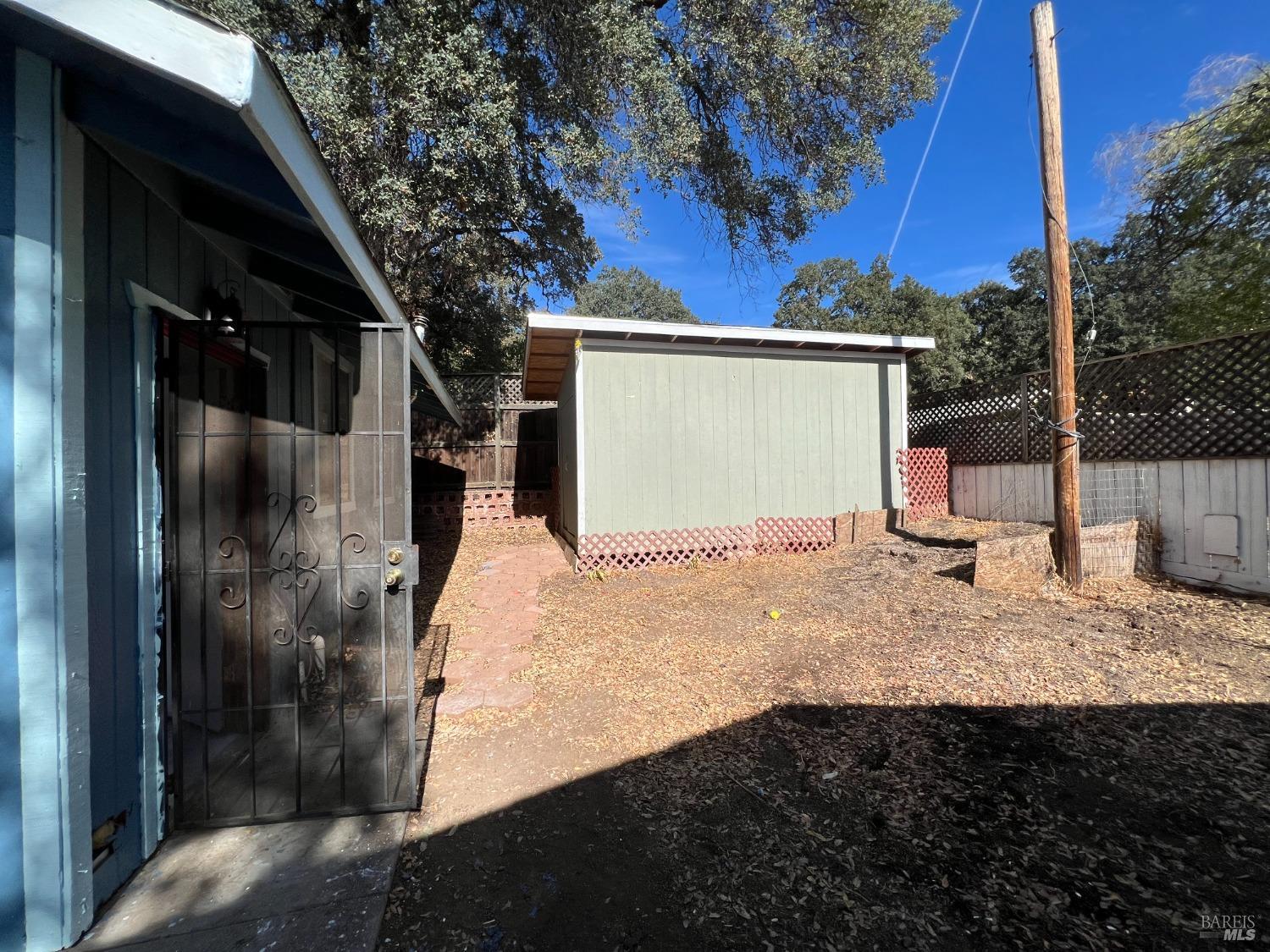 12698 E Highway 20 Clearlake Oaks CA 95423