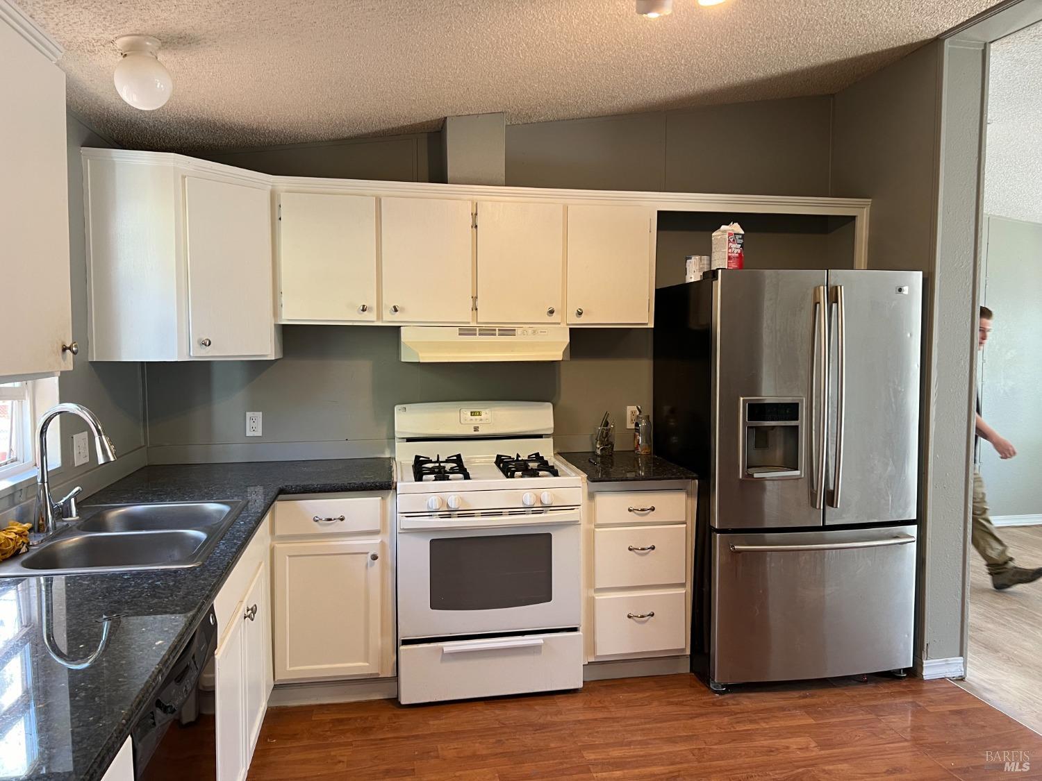 12698 E Highway 20 Clearlake Oaks CA 95423