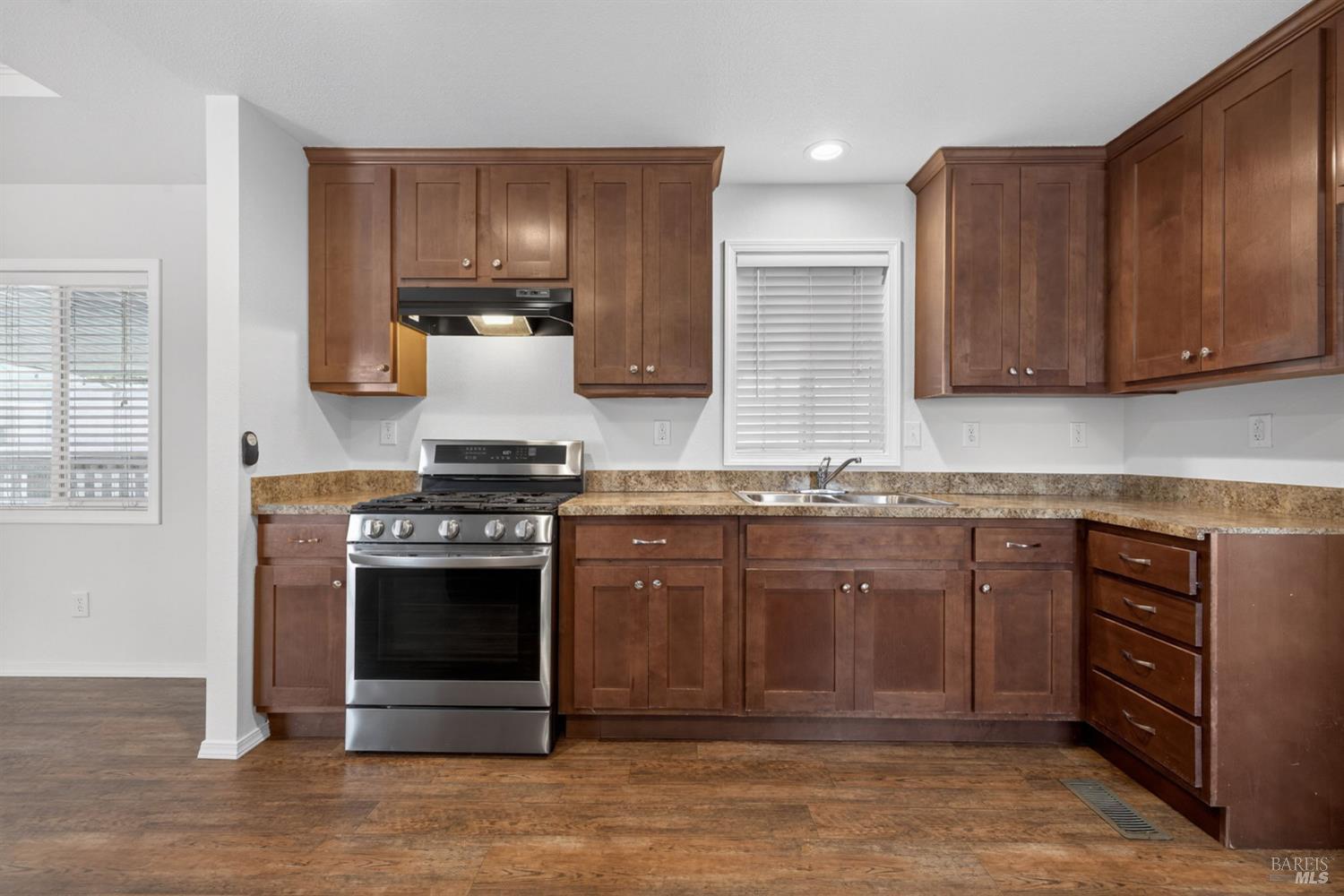 717 N Mcdowell Boulevard Petaluma CA 94954