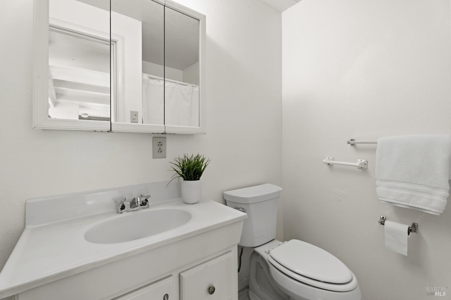 660 Leslie Street Ukiah CA 95482