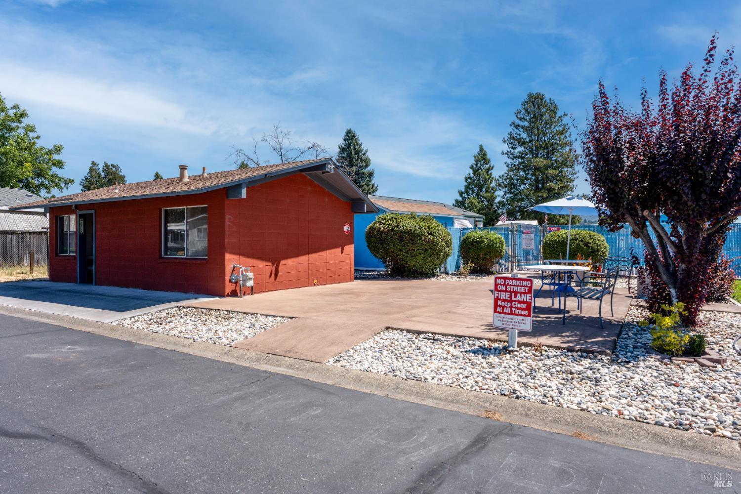 660 Leslie Street Ukiah CA 95482