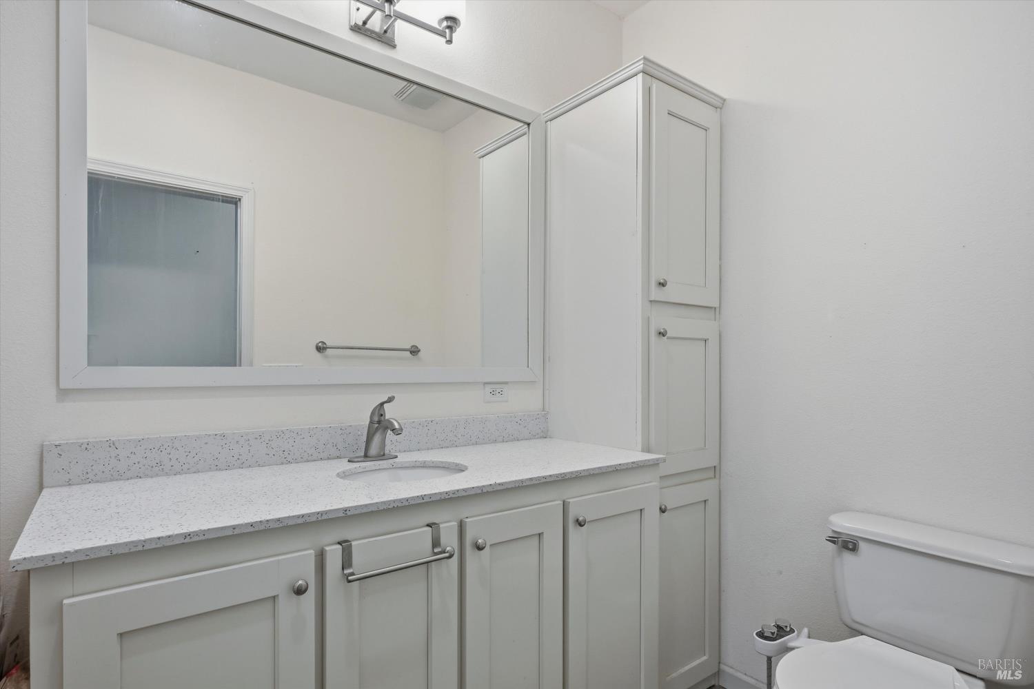 2950 Mira Vista Lane Clearlake CA 95422