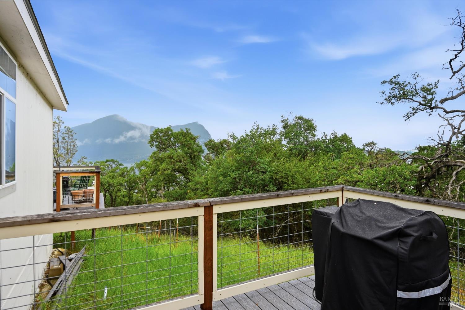 2950 Mira Vista Lane Clearlake CA 95422