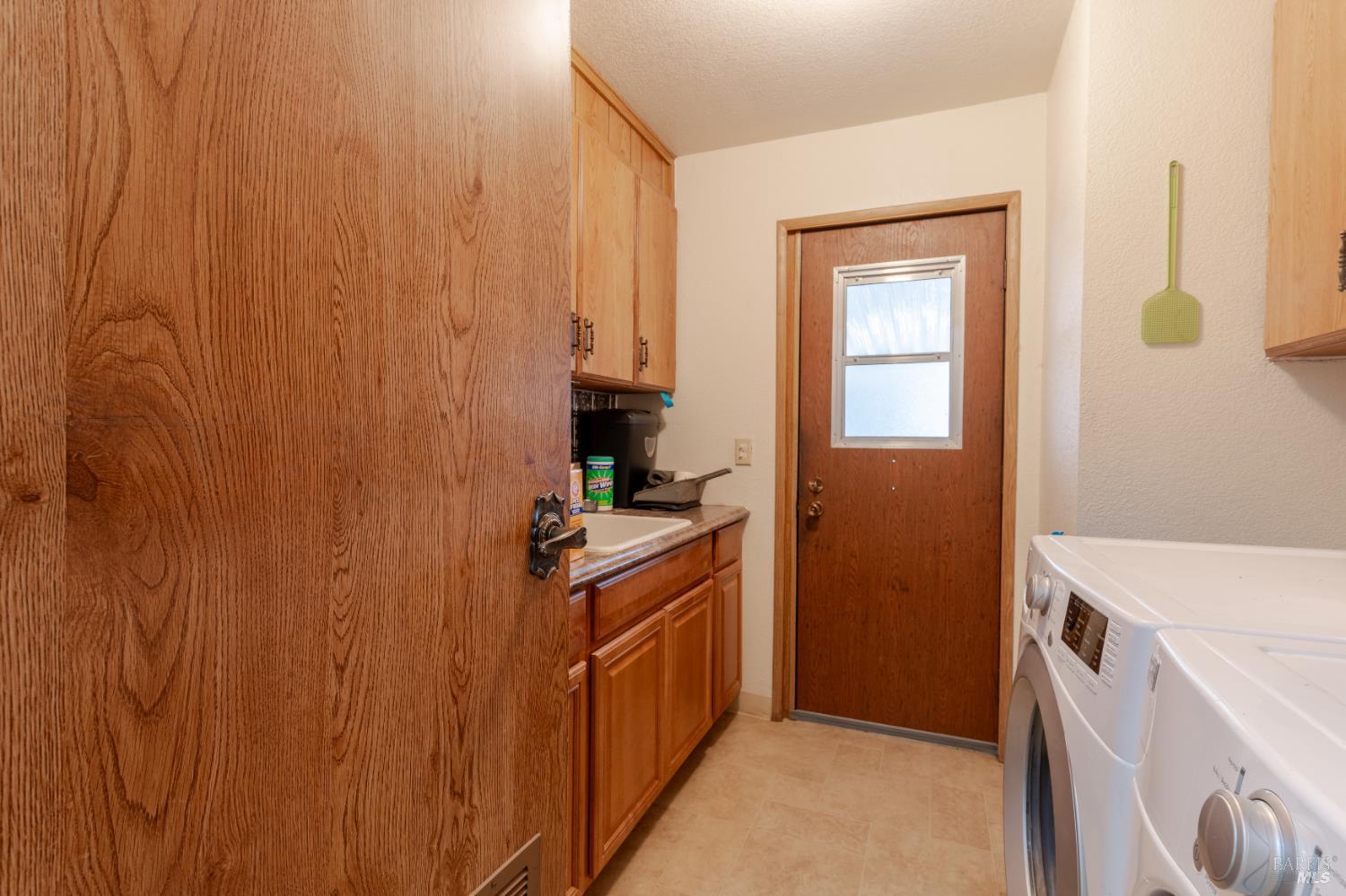 660 Leslie Street Ukiah CA 95482