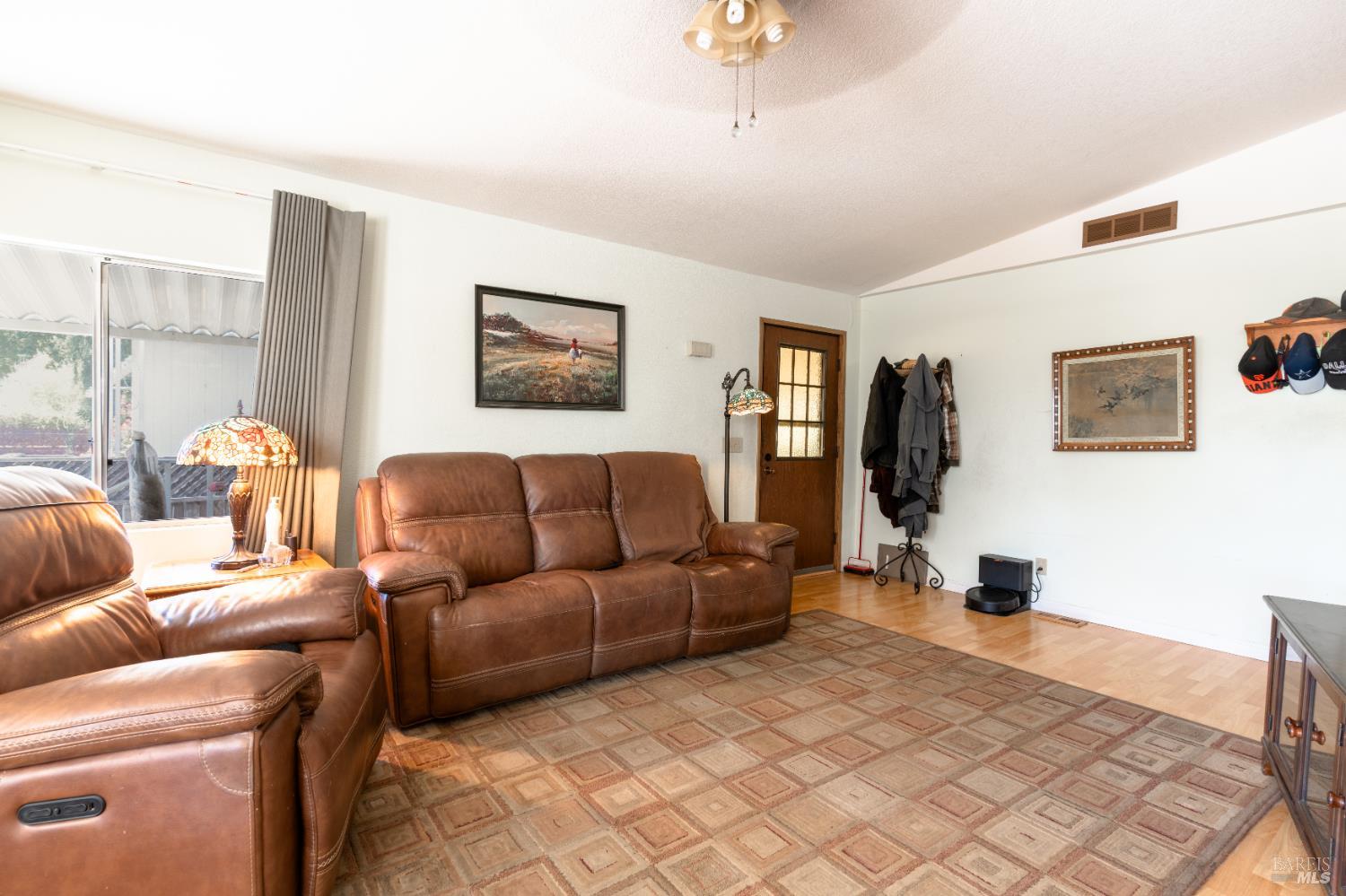 660 Leslie Street Ukiah CA 95482