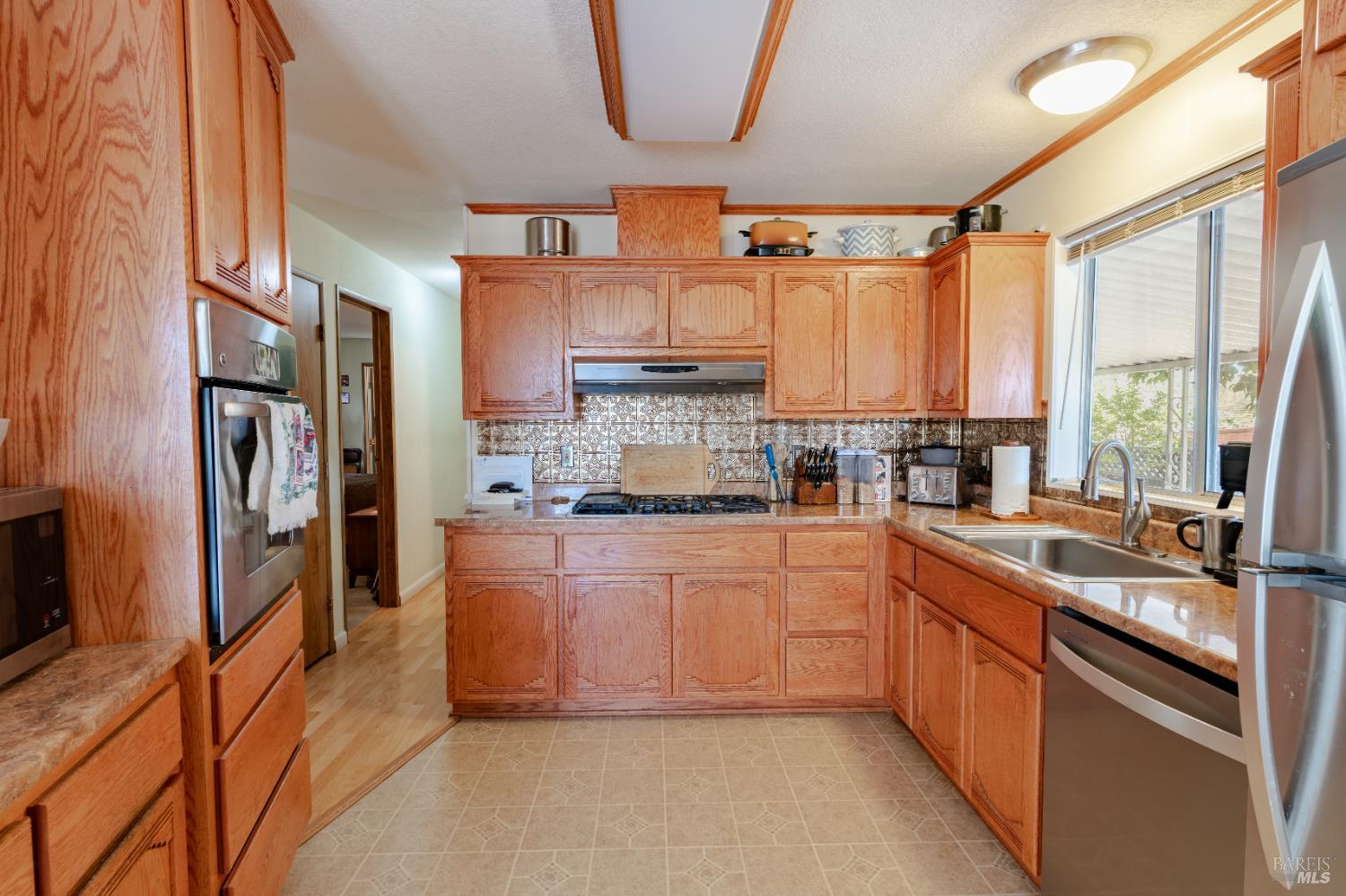 660 Leslie Street Ukiah CA 95482