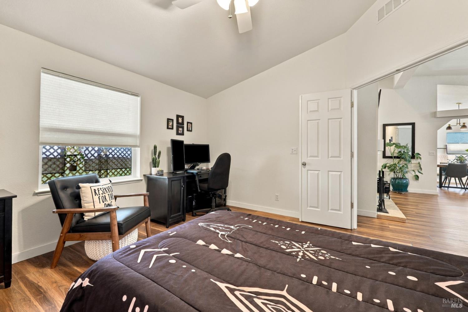 8126 C Street Windsor CA 95492