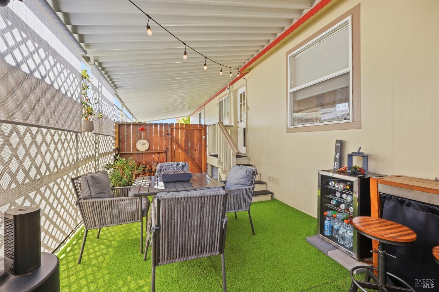 8126 C Street Windsor CA 95492