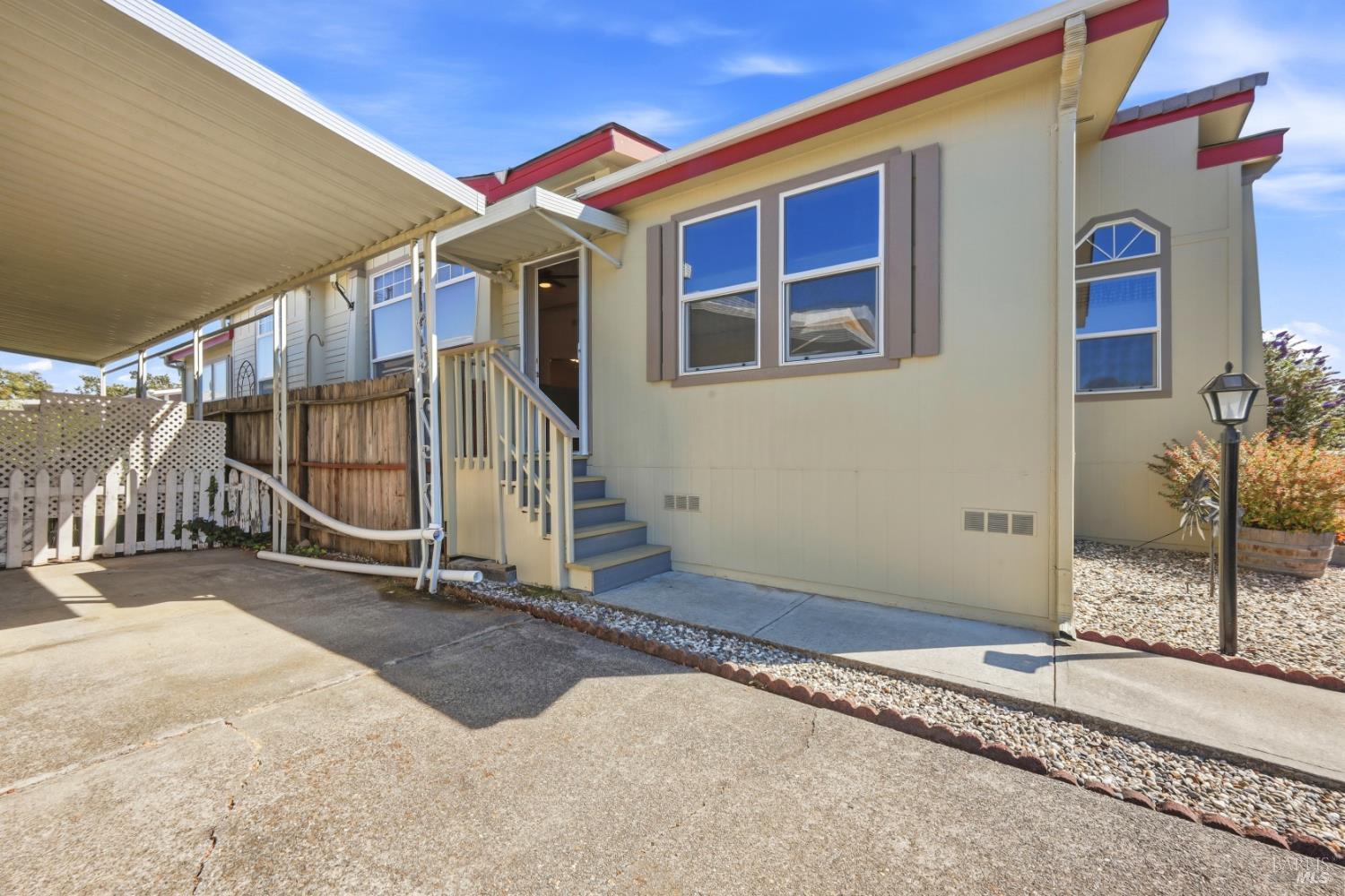 8126 C Street Windsor CA 95492
