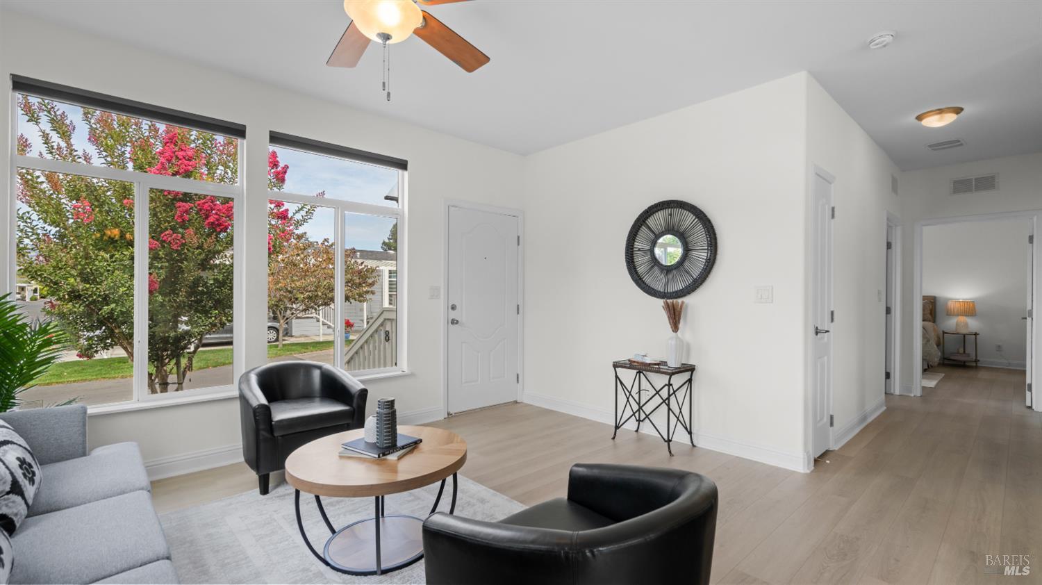 8 Oakwood Drive Petaluma CA 94954