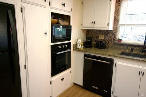41 Plymouth Way Santa Rosa CA 95403