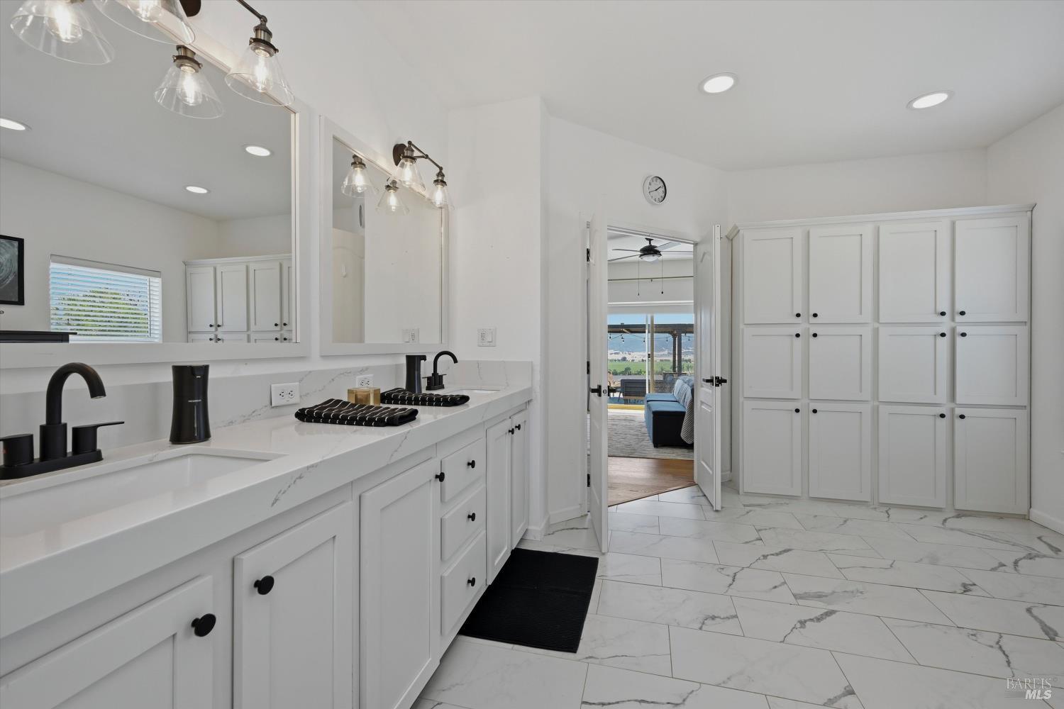 20011 Honey Hill Drive Hidden Valley Lake CA 95467