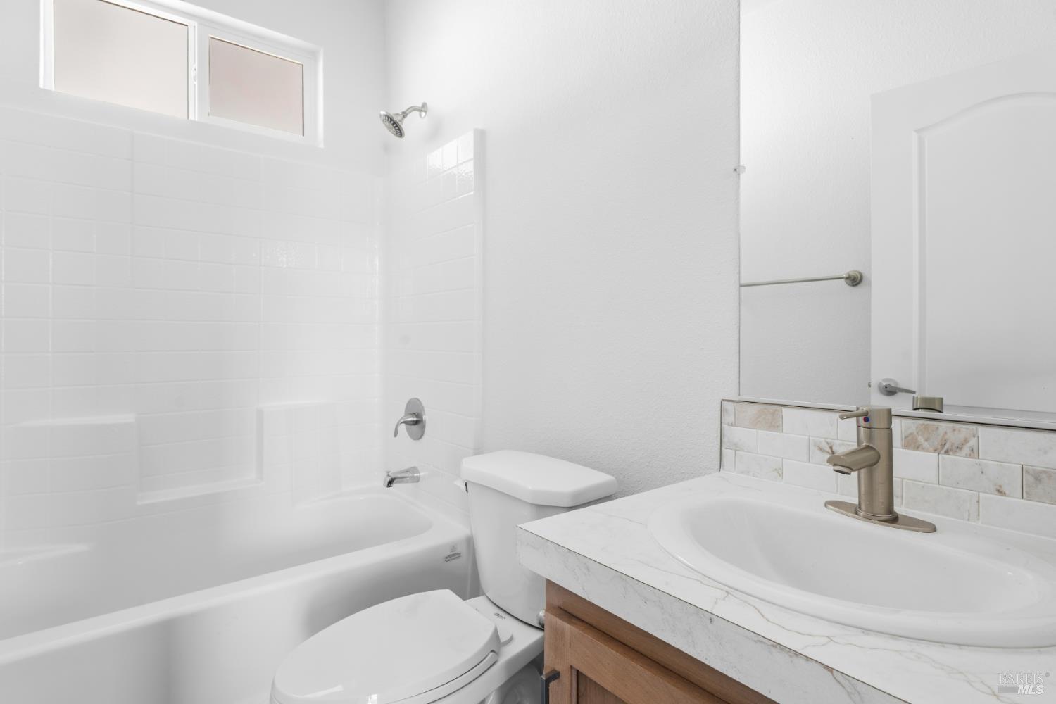 660 Leslie Street Ukiah CA 95482