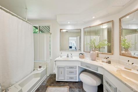 32 Charro Court Santa Rosa CA 95401