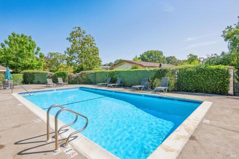32 Charro Court Santa Rosa CA 95401