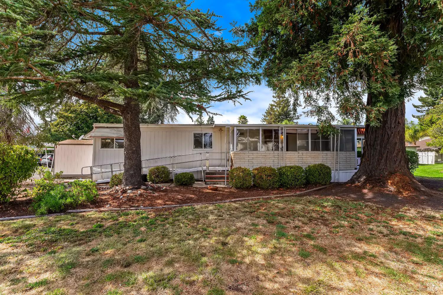 22 Hemlock Court Rohnert Park CA 94928