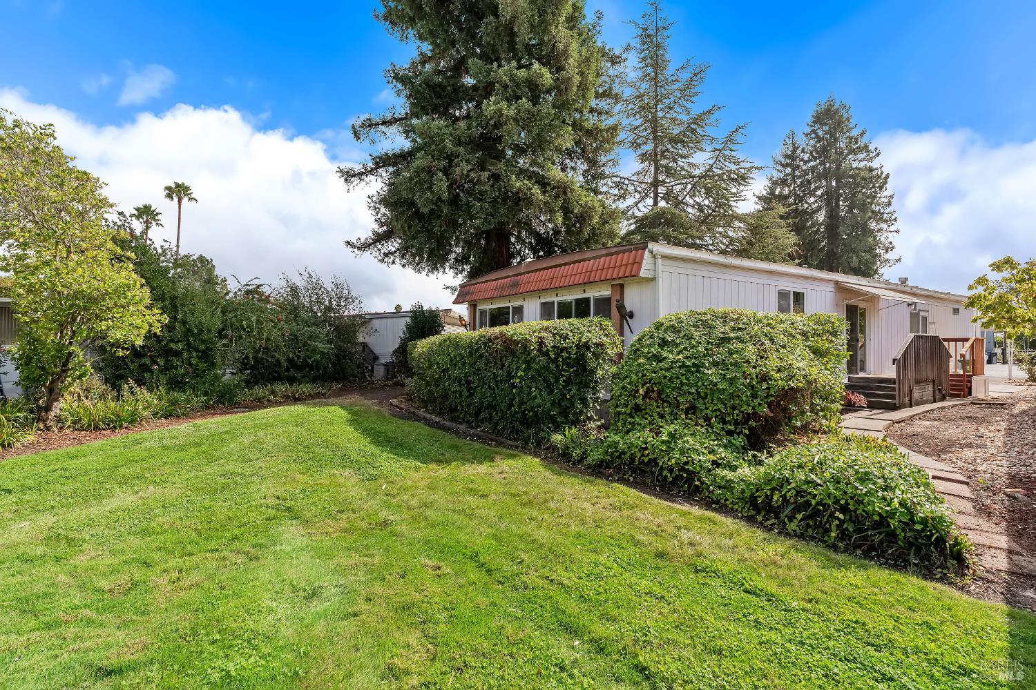 22 Hemlock Court Rohnert Park CA 94928