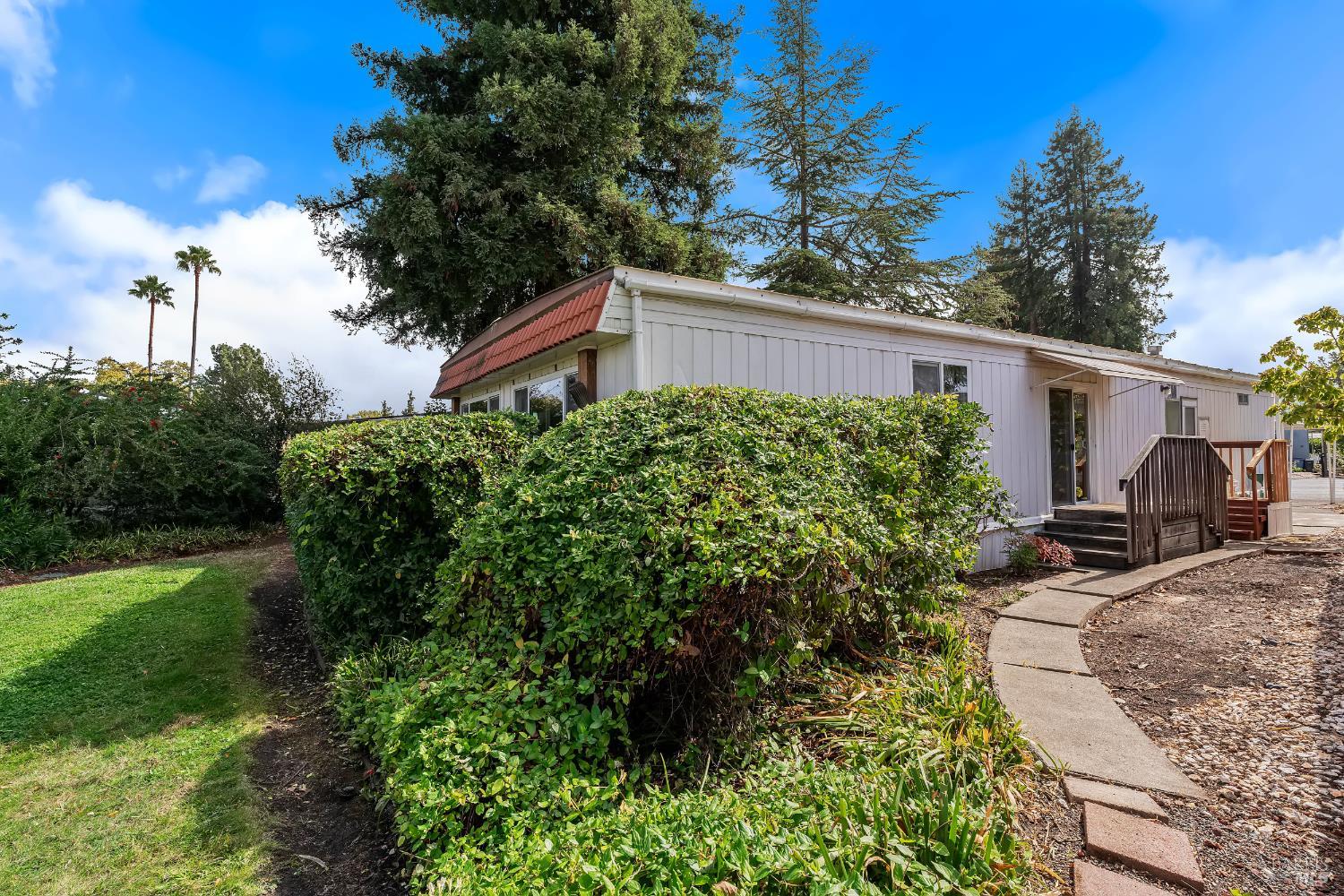22 Hemlock Court Rohnert Park CA 94928