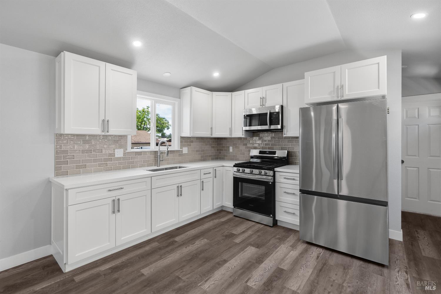 160 Plaza Drive Santa Rosa CA 95407