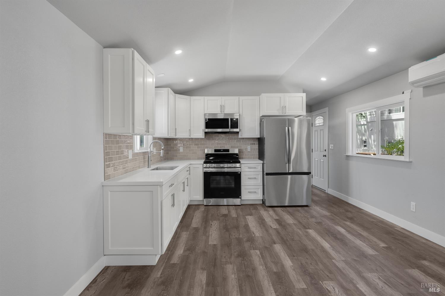 160 Plaza Drive Santa Rosa CA 95407