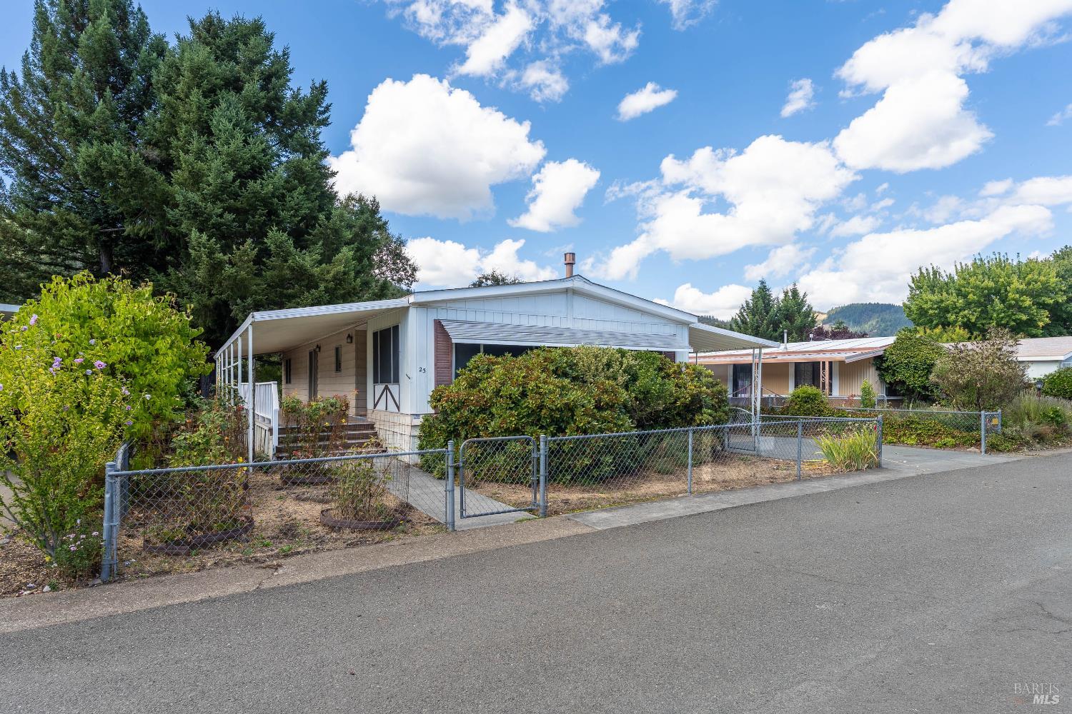 10755 Mobile Village Way Willits CA 95490