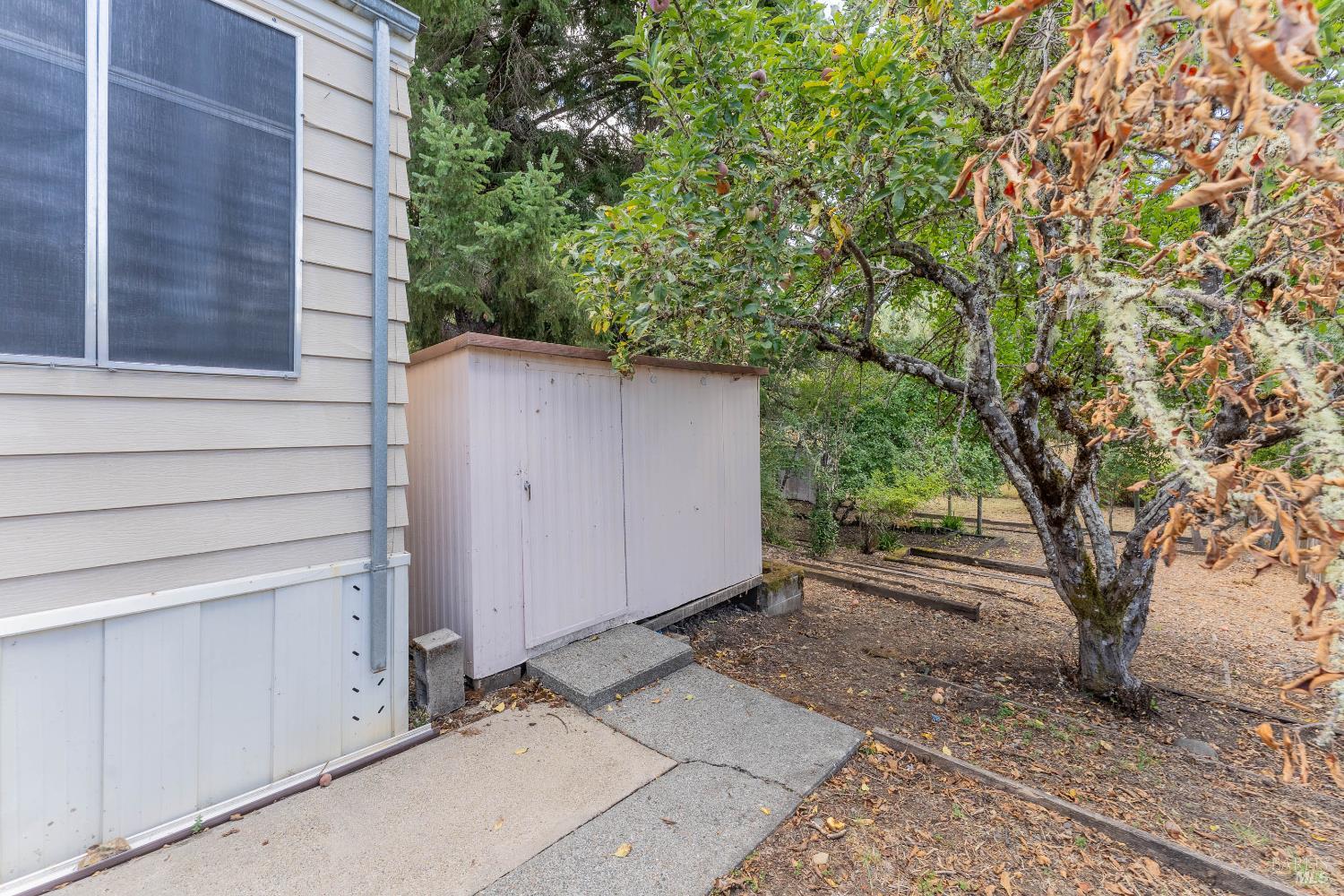 10755 Mobile Village Way Willits CA 95490