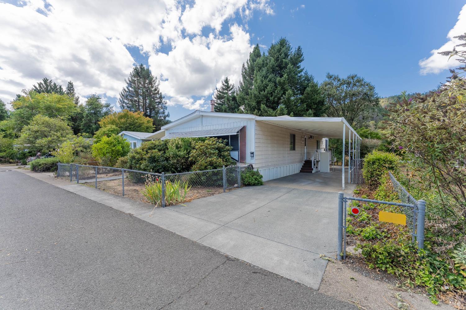 10755 Mobile Village Way Willits CA 95490