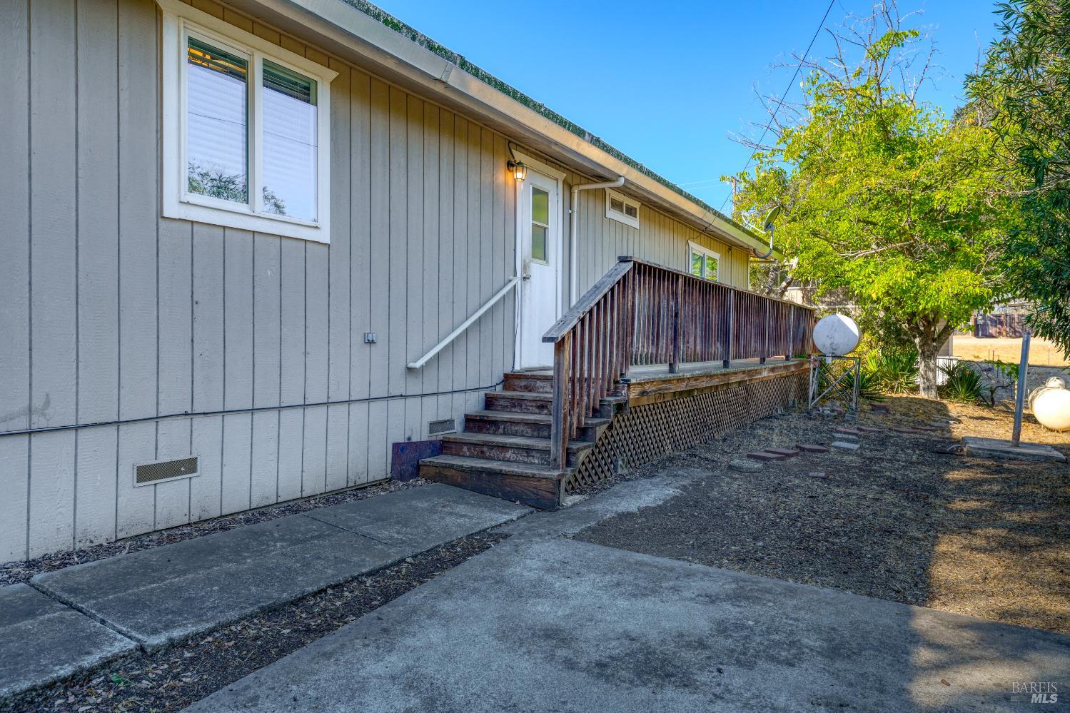 3313 Green Avenue Clearlake CA 95422