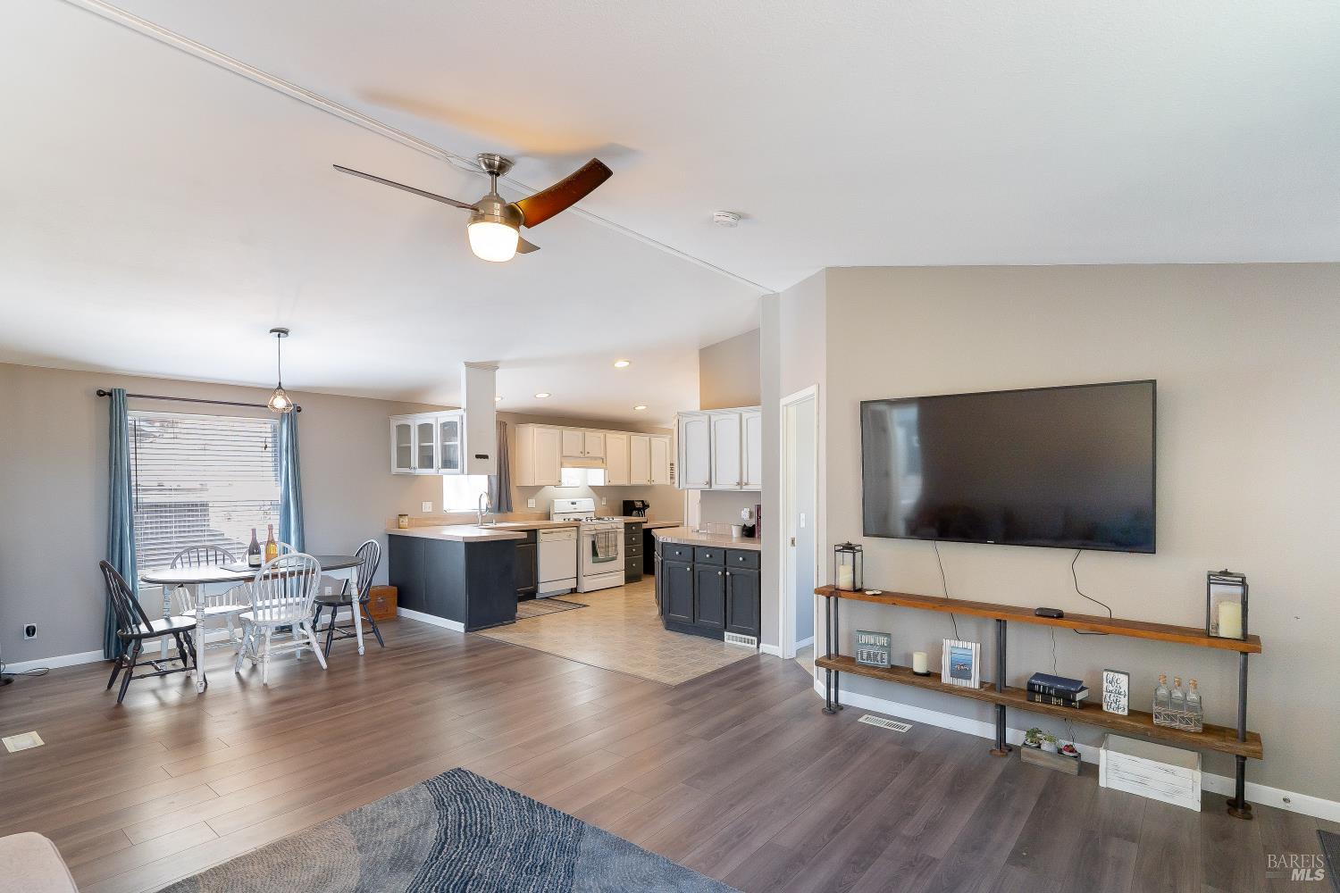 1077 Arroyo Grande Drive Napa CA 94558