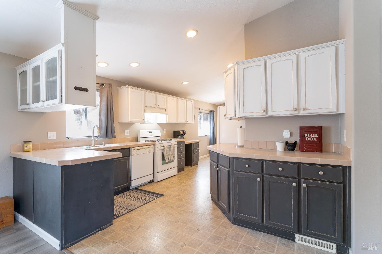 1077 Arroyo Grande Drive Napa CA 94558