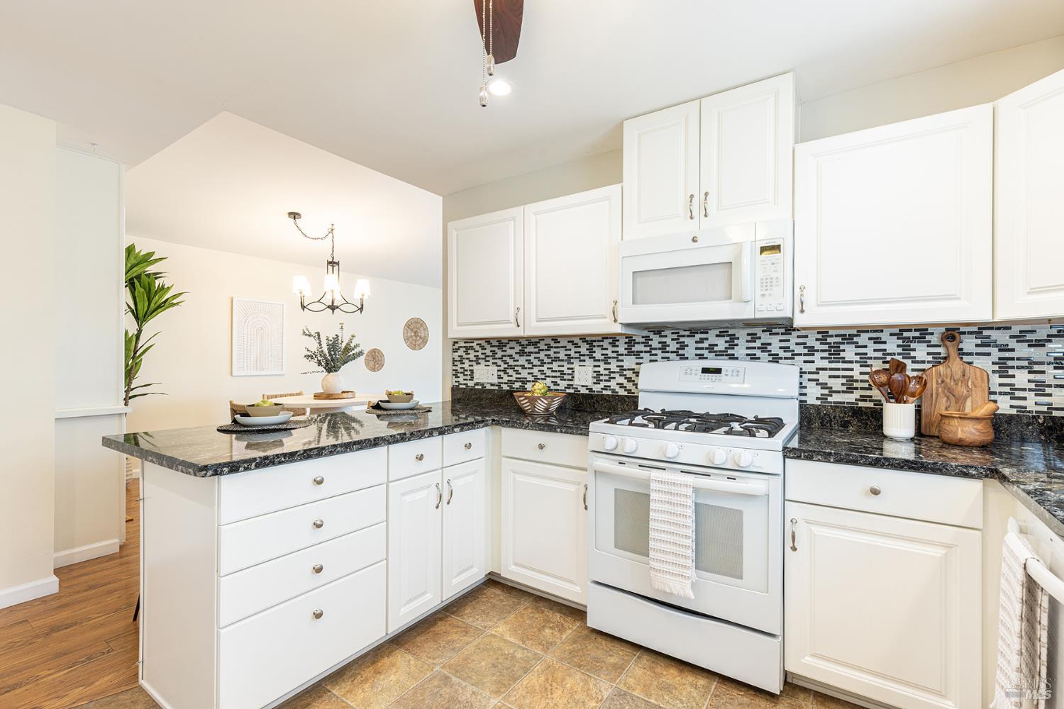 27 Falcon Crest Circle Napa CA 94558