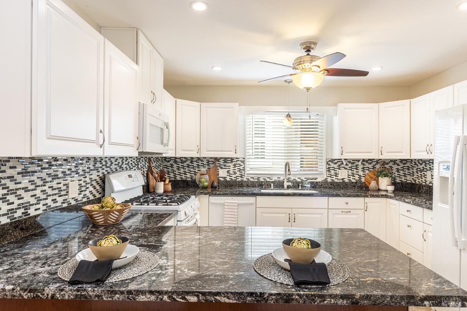 27 Falcon Crest Circle Napa CA 94558