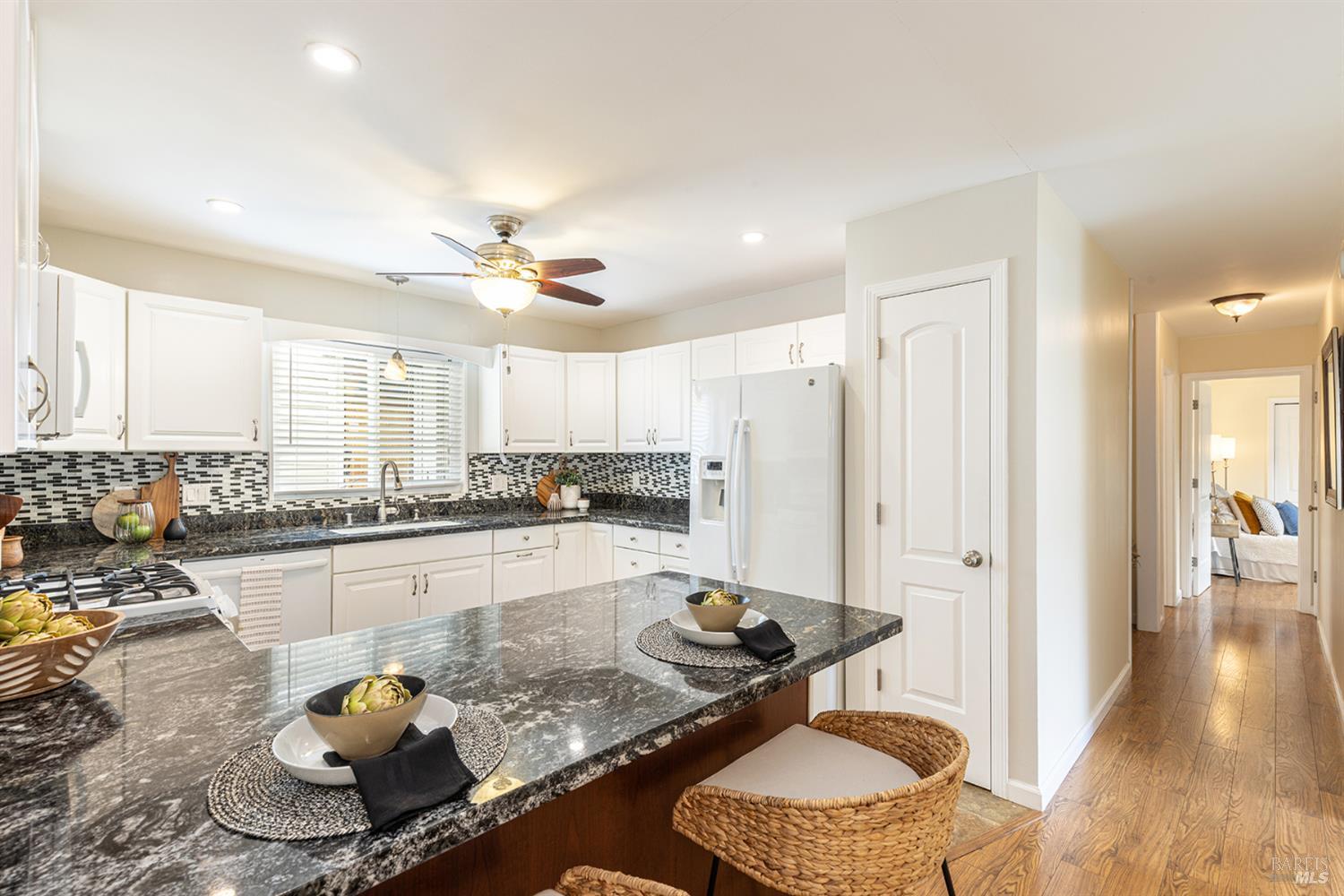 27 Falcon Crest Circle Napa CA 94558