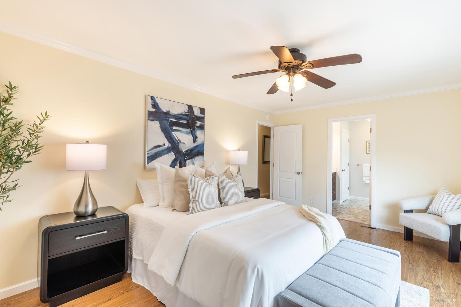 27 Falcon Crest Circle Napa CA 94558