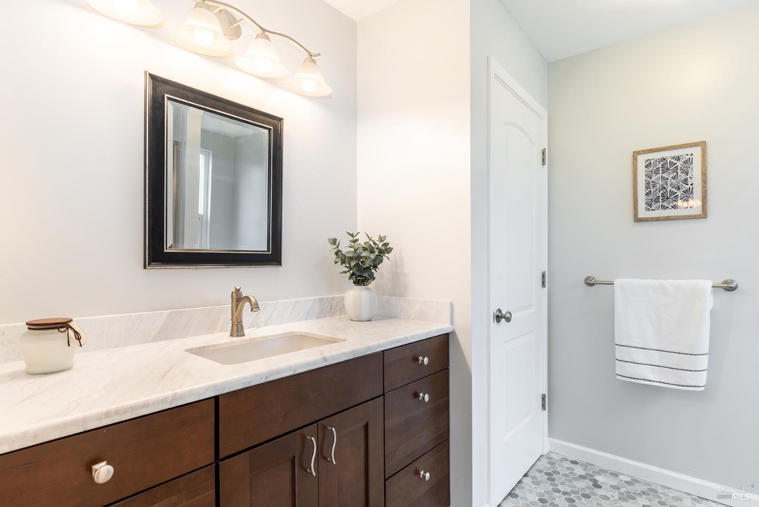 27 Falcon Crest Circle Napa CA 94558