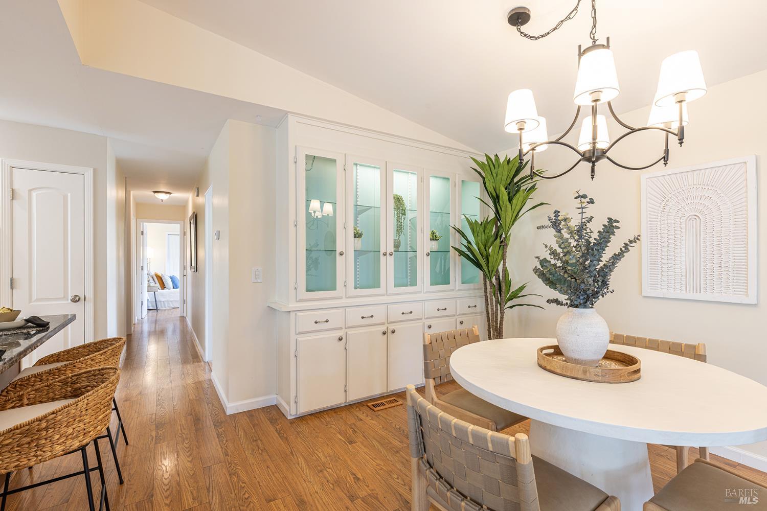 27 Falcon Crest Circle Napa CA 94558