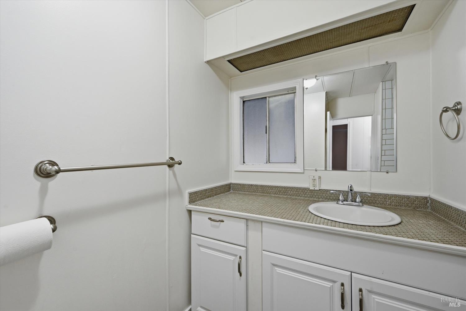 3562 Mountain View Street Clearlake CA 95422