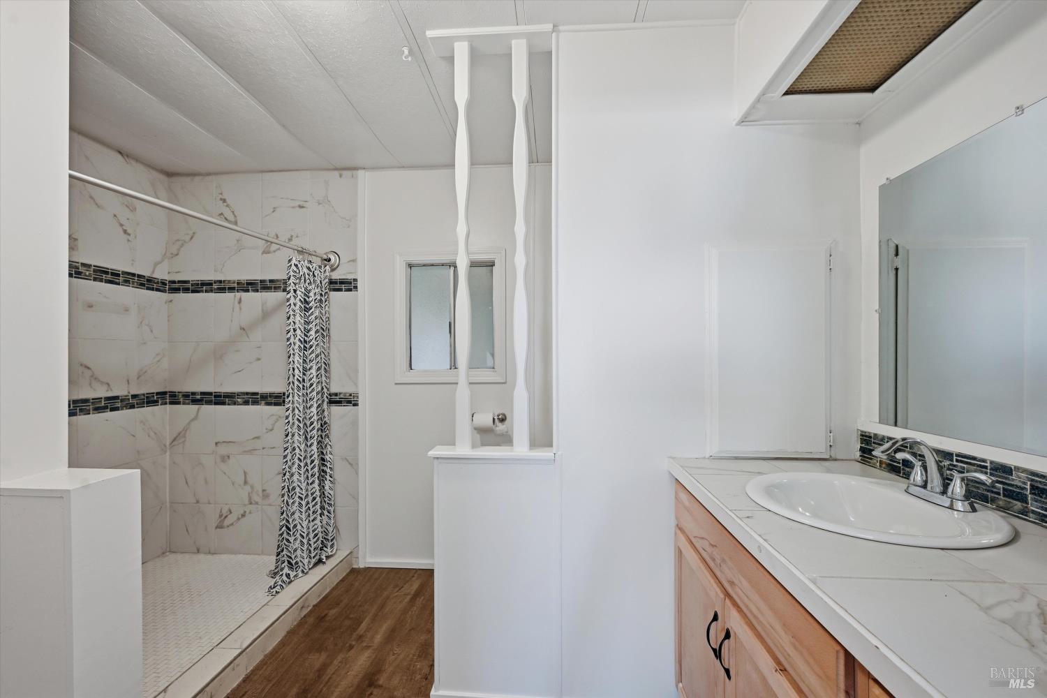 3562 Mountain View Street Clearlake CA 95422