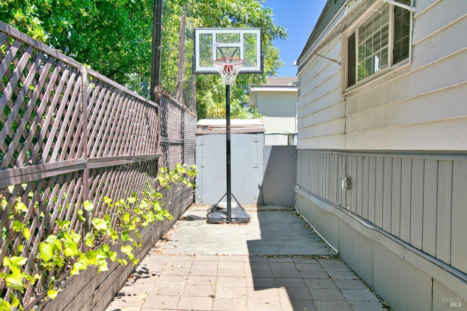 120 Goya Drive Fairfield CA 94534