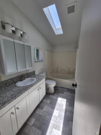28 Donna Drive Santa Rosa CA 95403