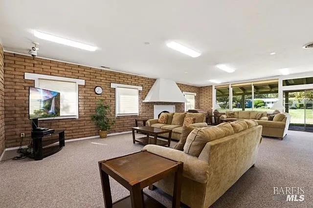 105 Paseo Palencia Sonoma CA 95476
