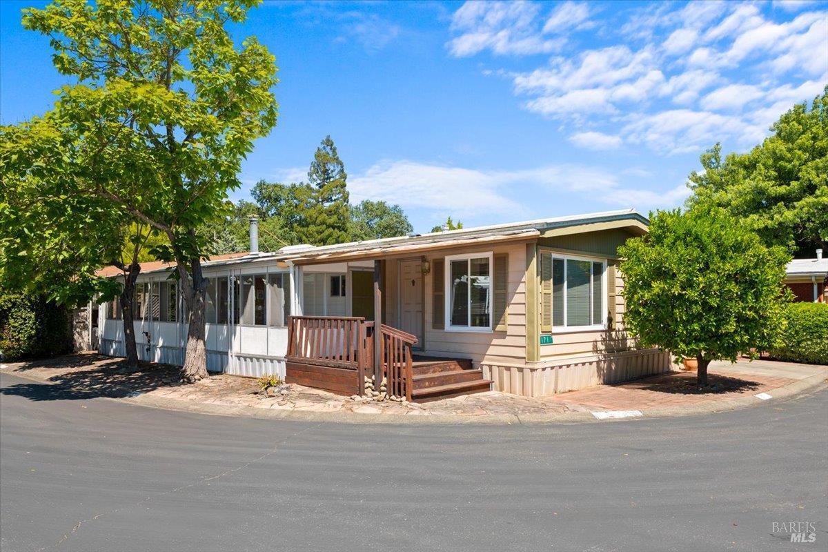 2412 Foothill Boulevard Calistoga CA 94515
