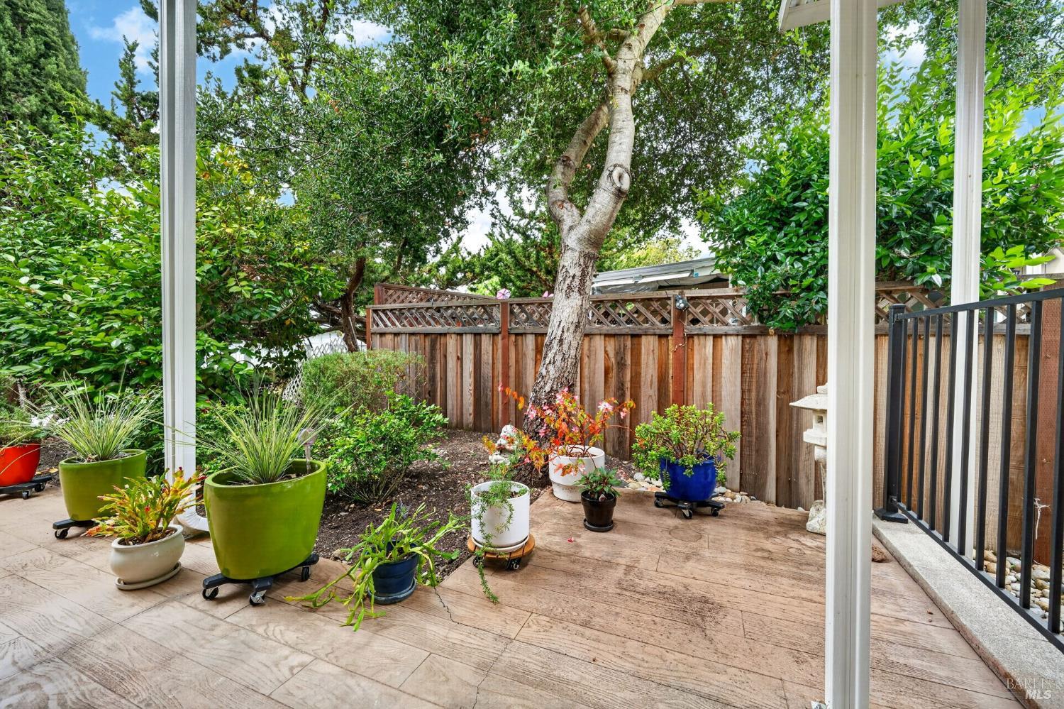 32 Springhill Court Santa Rosa CA 95409