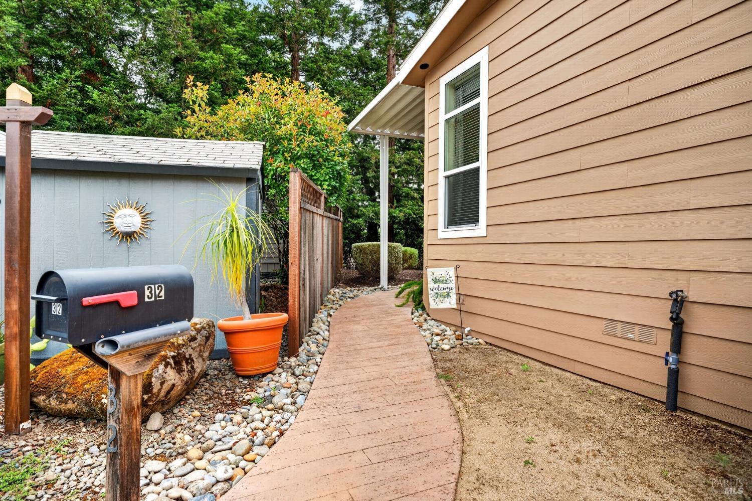 32 Springhill Court Santa Rosa CA 95409