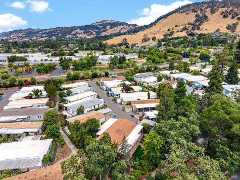 32 Springhill Court Santa Rosa CA 95409