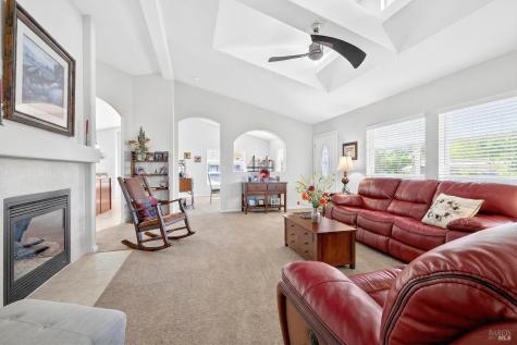 10 Shamrock Circle Santa Rosa CA 95403