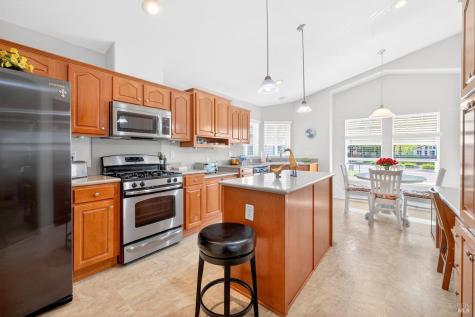 10 Shamrock Circle Santa Rosa CA 95403
