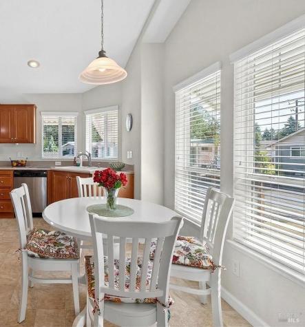 10 Shamrock Circle Santa Rosa CA 95403