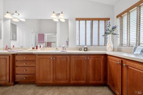 10 Shamrock Circle Santa Rosa CA 95403